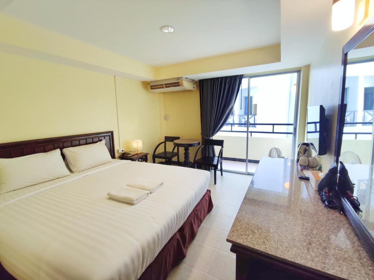 The Chanthong Residence And Hotel Pattaya Exterior photo